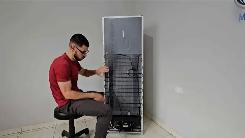 Image of the instructor in a practical course lesson 4